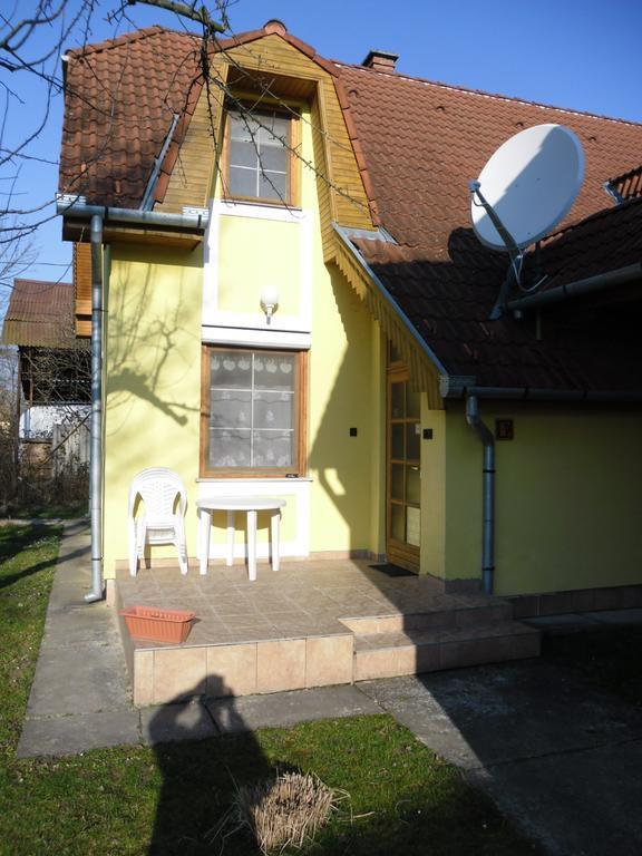 Pension Heidi Lenti Exterior photo